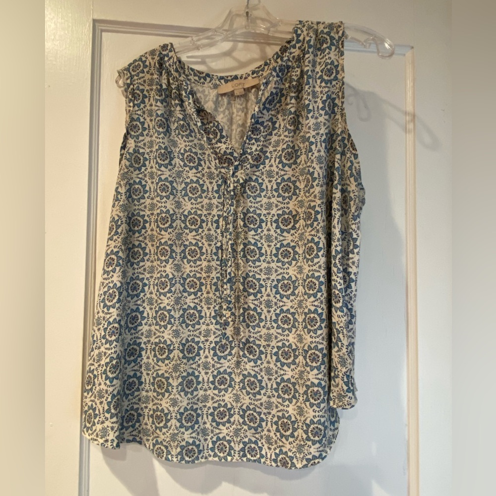 Sleeveless top by Loft size XL